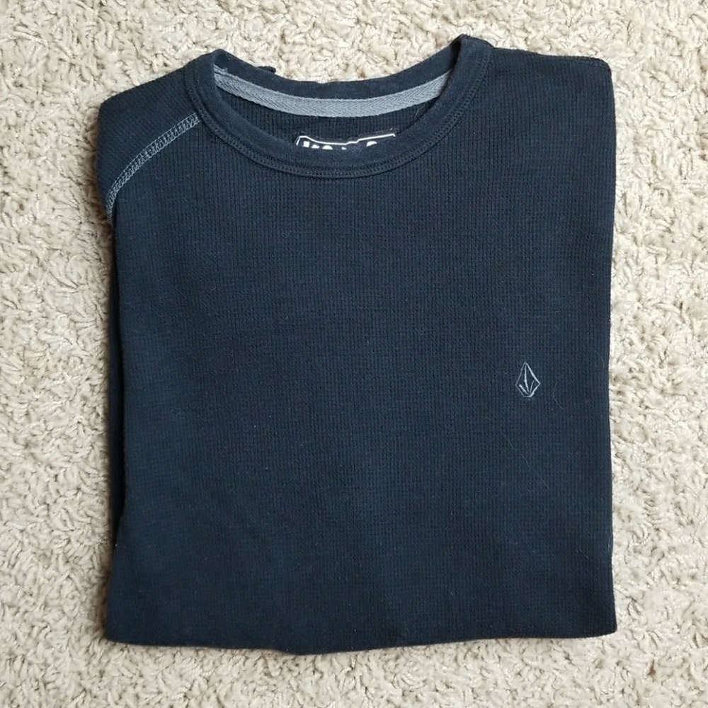 Volcom black long sleeve thermal